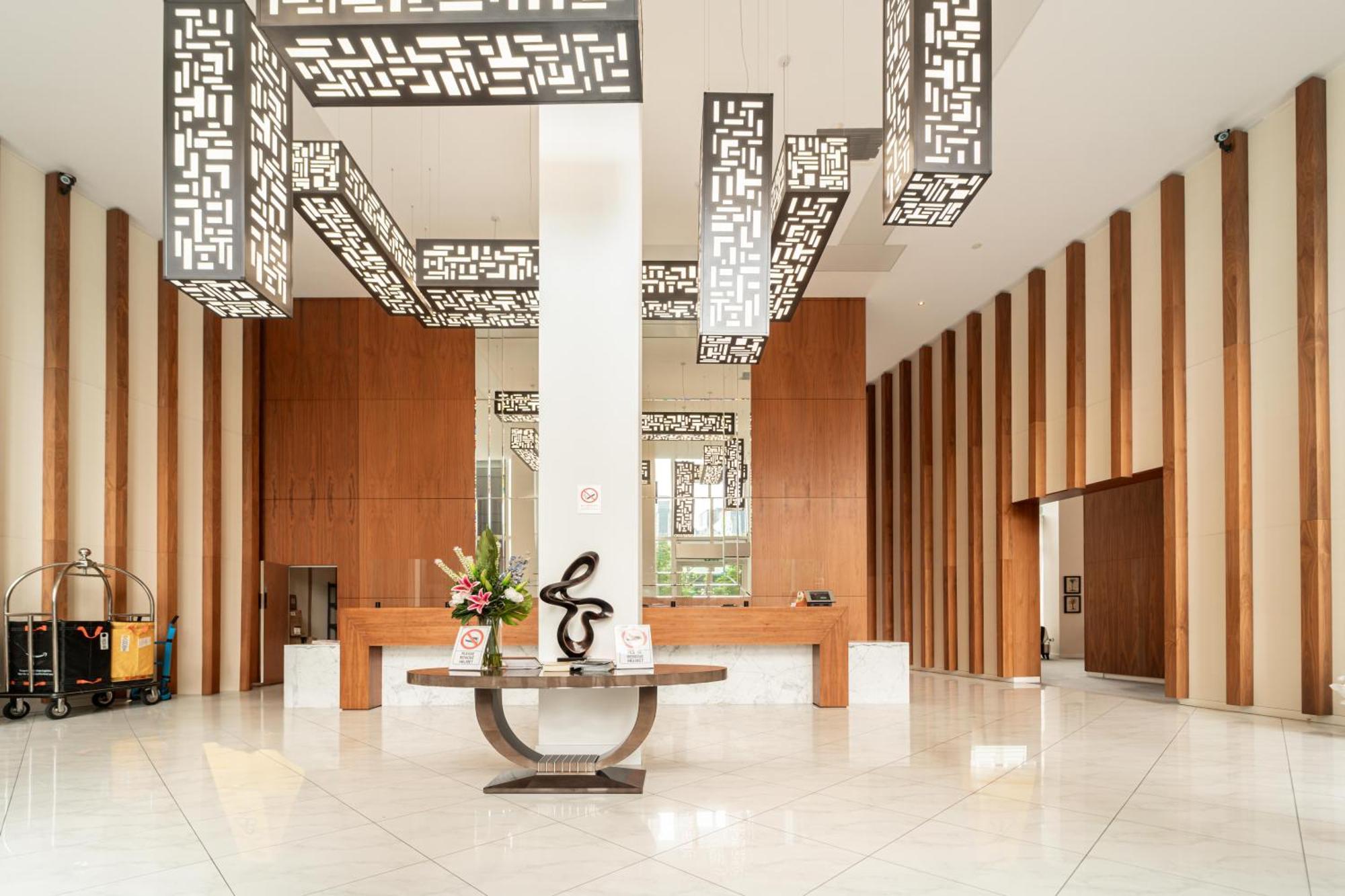 Stylish And Comfortable Canary Wharf Apartment Perfect For Long Stays London Exterior foto